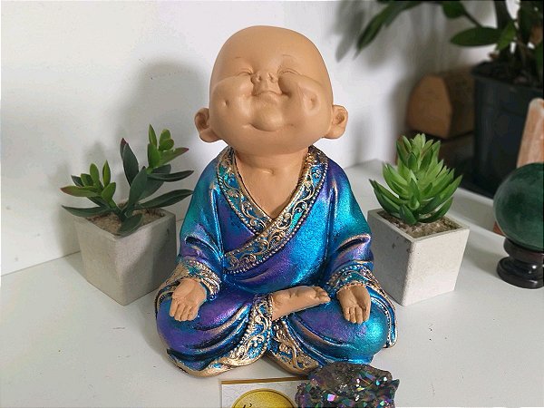 Buda Sorriso 20cm | Fractal Pele Camurça