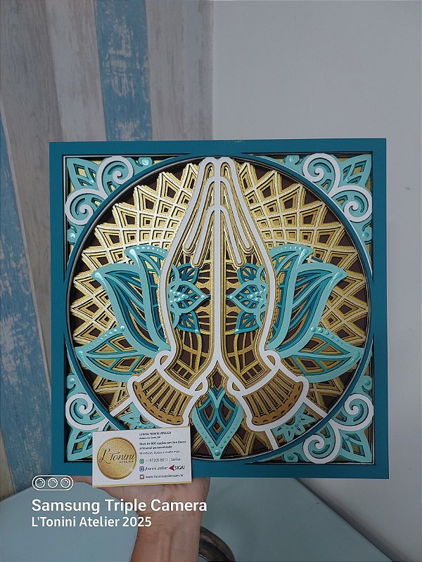 Mandala 3D 8C Namastê | Turquesa e ouro (do 25cm ao 90cm)