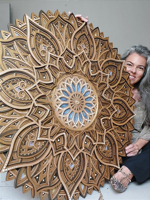 Mandala 3D 7C Flor de Gaia 90cm | Dourada