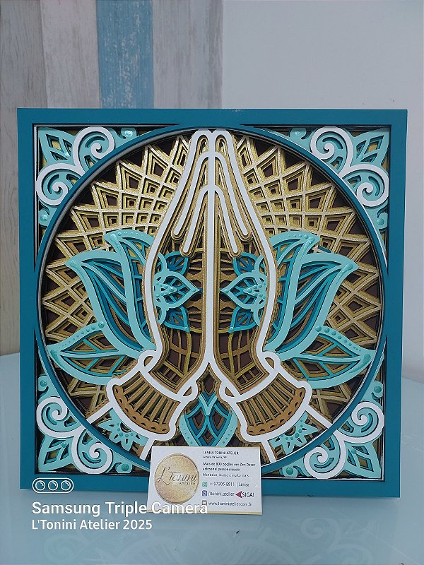 Mandala 3D 8C Namastê | Turquesa e ouro 25cm