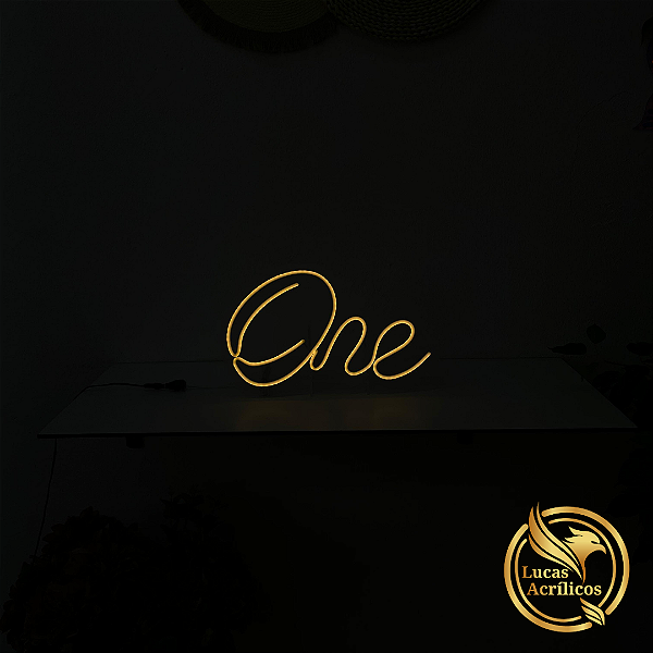 ONE EM LED 40 X 26 CM