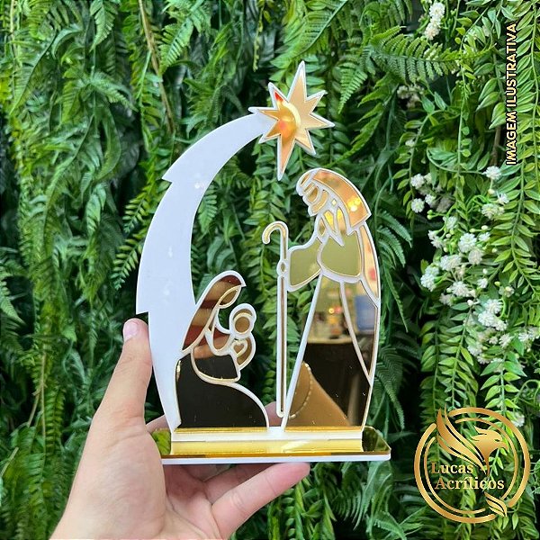 TOPO A SAGRADA FAMÍLIA EM ACRÍLICO 15X21 CM