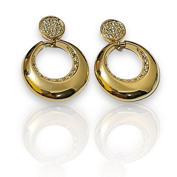 Brinco Circulo Com Zircônias Dourado