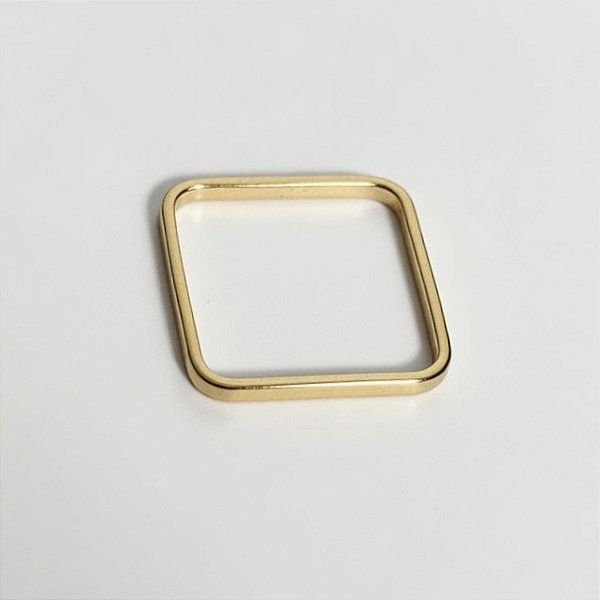 Anel Fino Quadrado Dourado