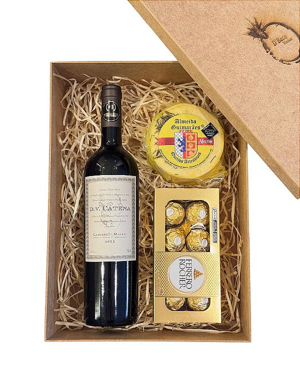 Box Caixa com DV Catena Cabernet Malbec 2023, Chocolate Ferrero Rocher e Queijo Artesanal