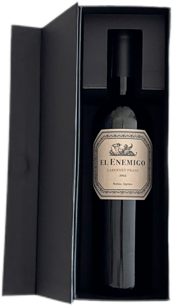 Caixa com El Enemigo Cabernet Franc 2022 750ml