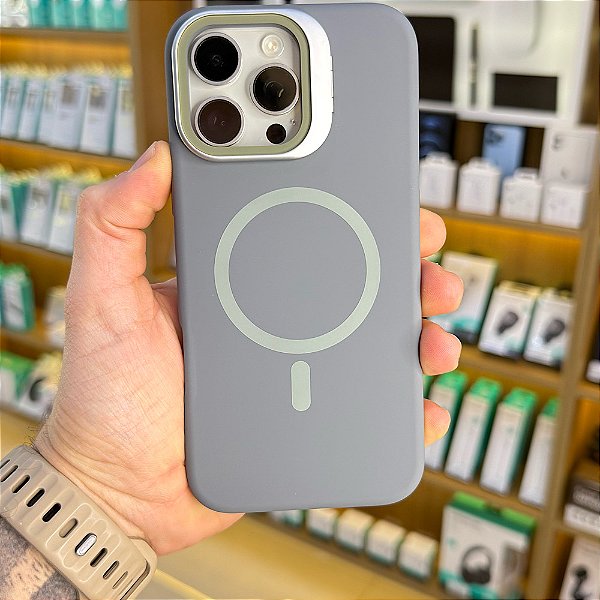 Case Soft IPhone 16 Pro C/ Proteção de Camera