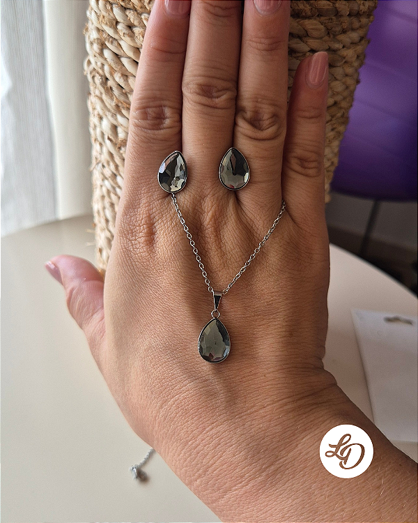 CONJUNTO EM AÇO INOX - COLAR E BRINCO GOTA FUME