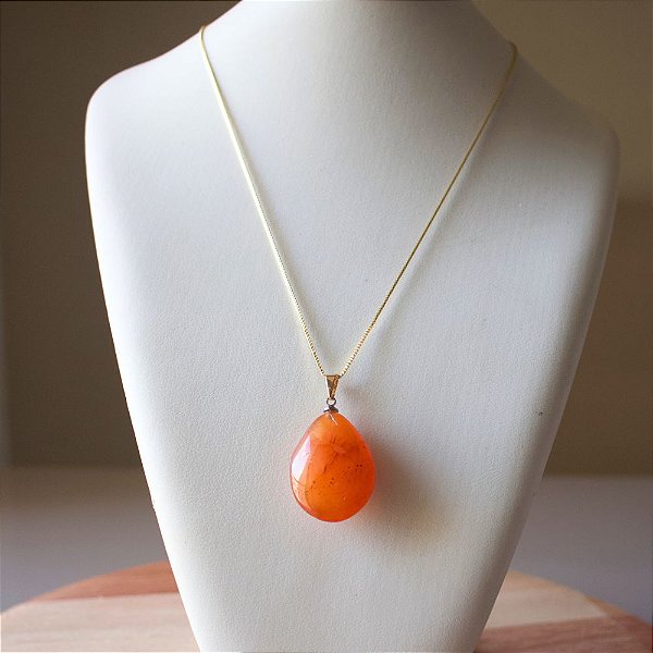 Colar com Pedra Natural Cornalina Banhado à Ouro
