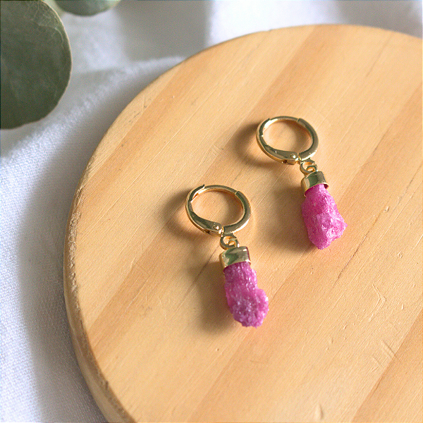 Brinco Argolinha com Pedra Natural Rubi