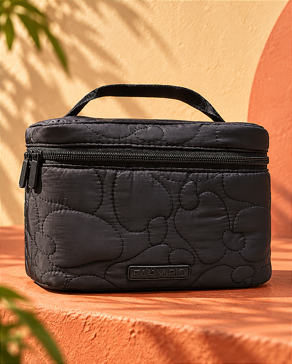 Nécessaire Farm Me Leva Puffer – Preto Liso