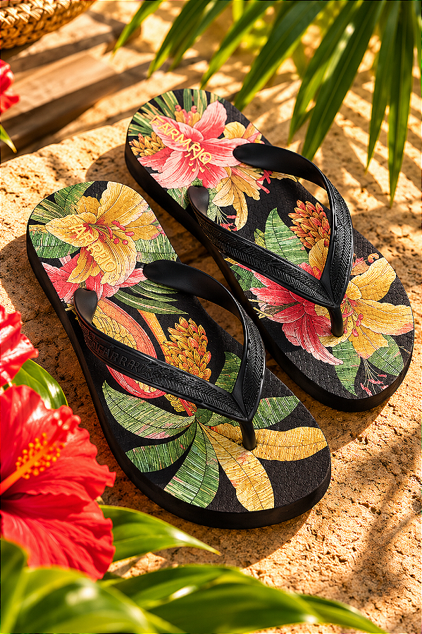 Chinelo Farm Jangada – Estampa Print Riqueza Tropical Preto