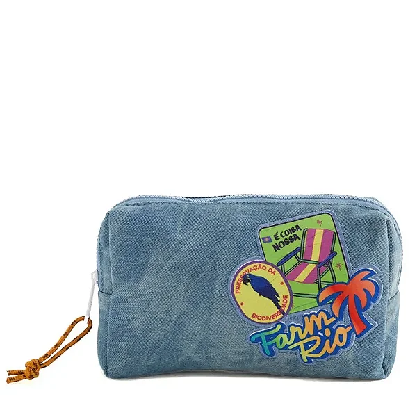 Necessaire Farm Ora Bolas M – Estampa Patch Rio Jeans Azul FARM