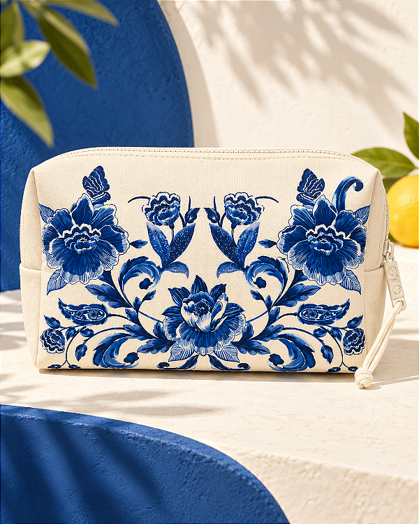 Necessaire Farm Ora Bolas M – Estampa Porcelain FARM