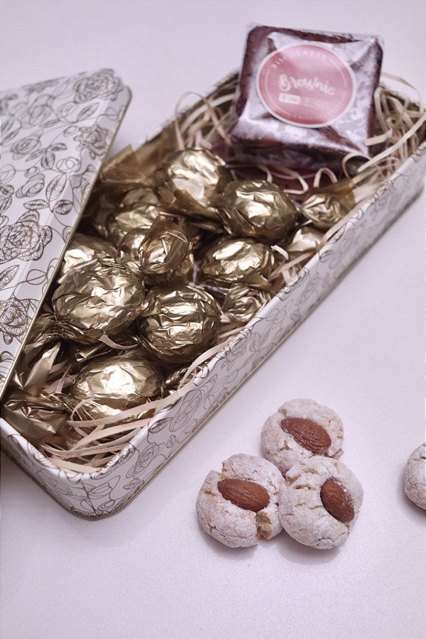 Lata para Confeiteiros Rosas Pérola e Dourado Fosco Grande
