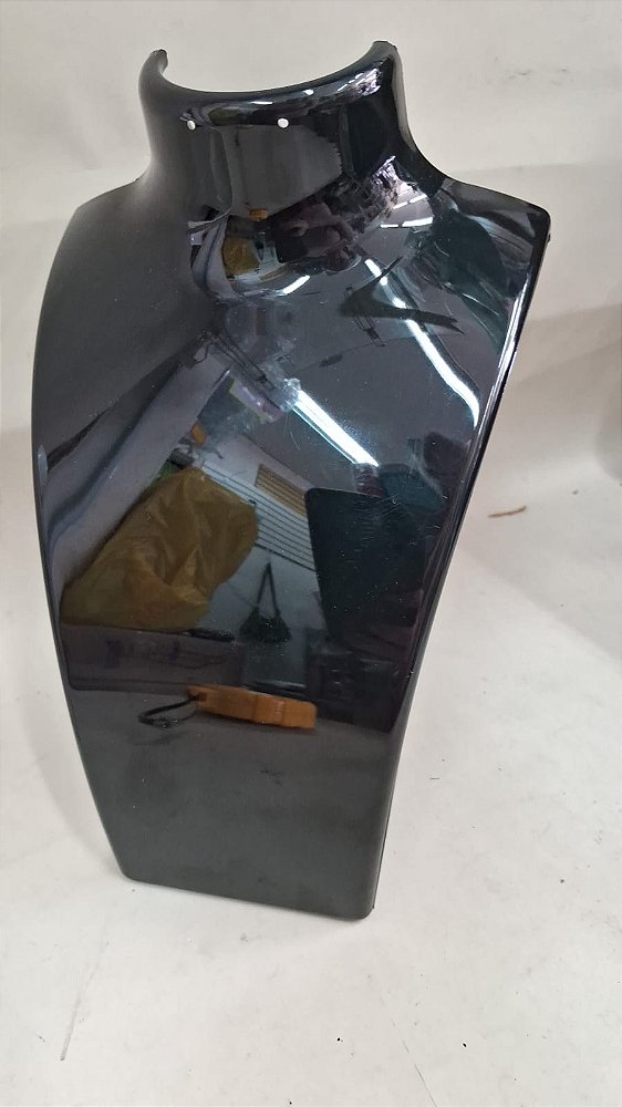 Busto Expositor de Colar e Brinco em Acrílico Preto - JF