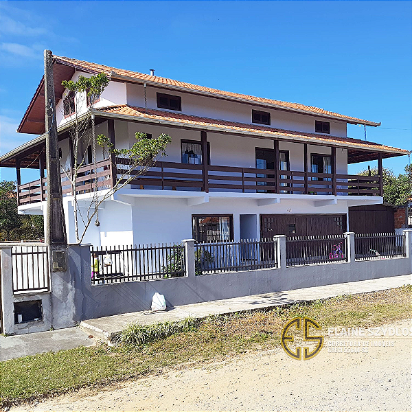 COD-026 Sobrado a Venda 170m do Mar Balneário Barra do Sul/Salinas