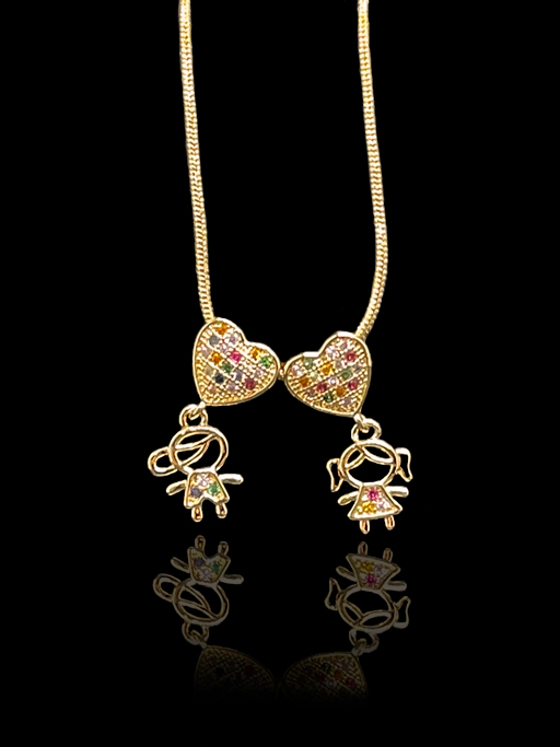 Corrente Rabo de Rato 1,2 mm - fecho tradicional - 50 cm - Com 2 Pingentes de Coração Cravejado Colorido e Menina e Menino Pendurados