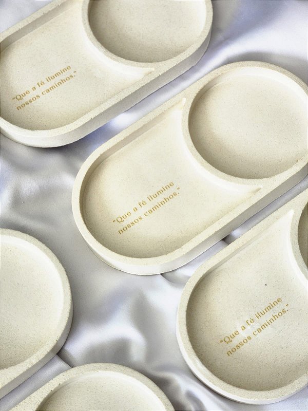 Bandeja Nessa- com divisória - PERSONALIZAVEL