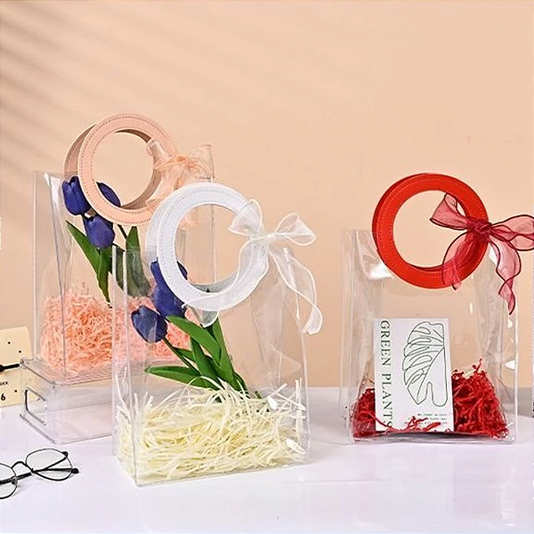 Kit de 05 Sacolinhas de Presente em PVC