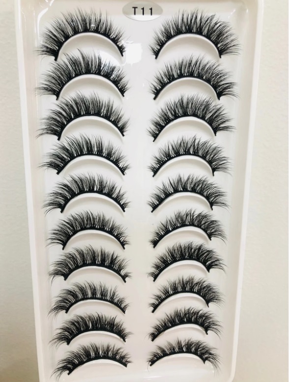 Cílios Postiços Cartela 10 Pares T11: Volume e Efeito Dramático para um Look Marcante