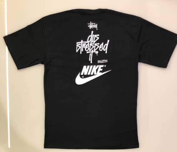 Camiseta Oversized Nike x Stussy - Preta