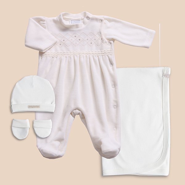 Saída Maternidade Menina Cru Plush e Suedine 100% Algodão