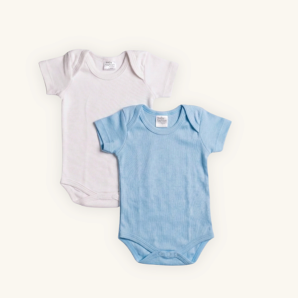 Kit Body Bebê Manga Curta Branco e Azul Claro Suedine 100% Algodão 2un