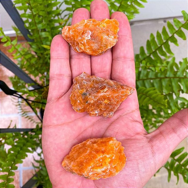 Pedra bruta Calcita laranja - Alegria e ånimo