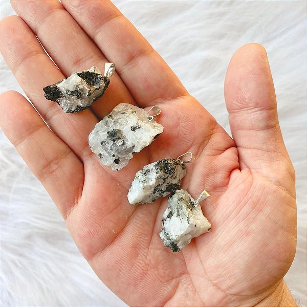 Pingente de Pedra da Lua Bruta