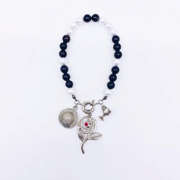 Proteção veicular de Pomba Gira