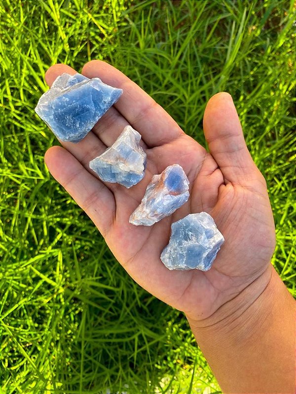 Pedra bruta Calcita azul - Inspiração e equilibro emocional