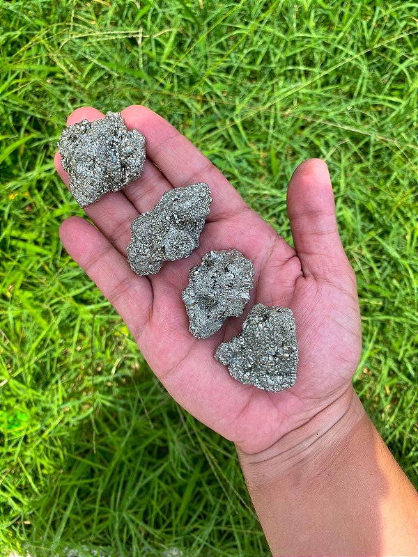 Pedra Pirita de 50gr a 70gr - Prosperidade e abundância