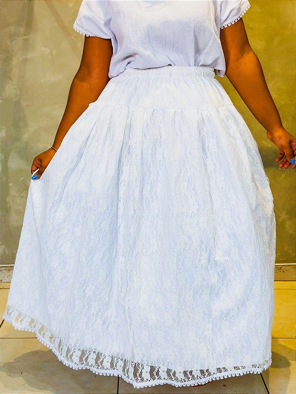 Saia renda branca com forro