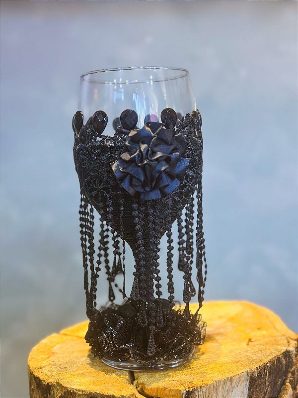 Taça luxo Pomba Gira toda preta