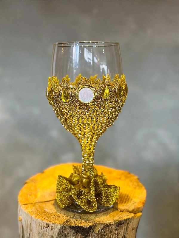 Taça luxo dourado com branco
