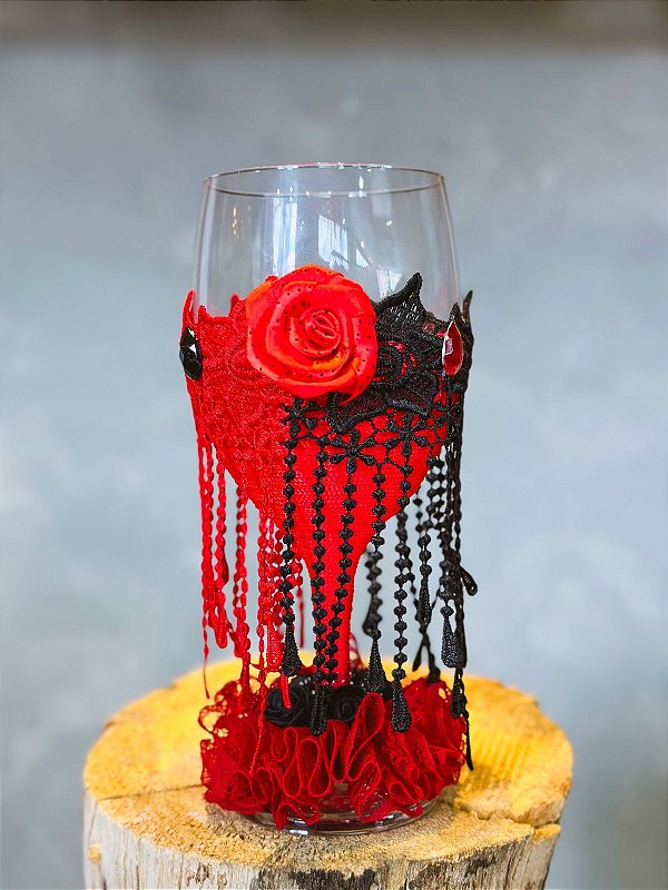Taça luxo vermelho e preto