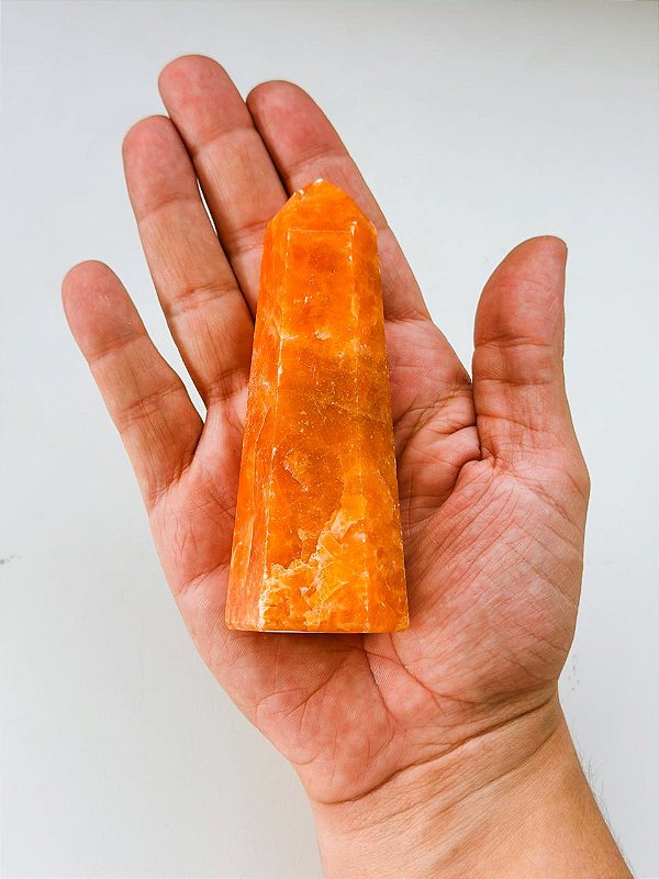 Ponta de Calcita laranja 215gr - Peça Única