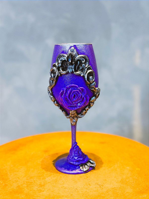 Taça luxo roxa com prata