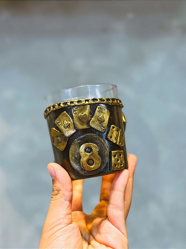 Copo luxo zé e malandro preto com dourado