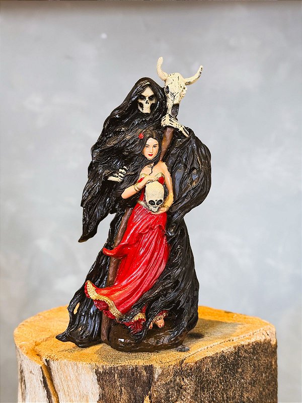 Imagem luxo de Tata caveira vermelho em resina 26cm