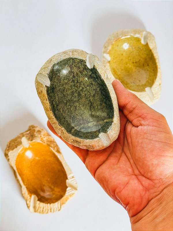 Cinzeiro de pedra sabão