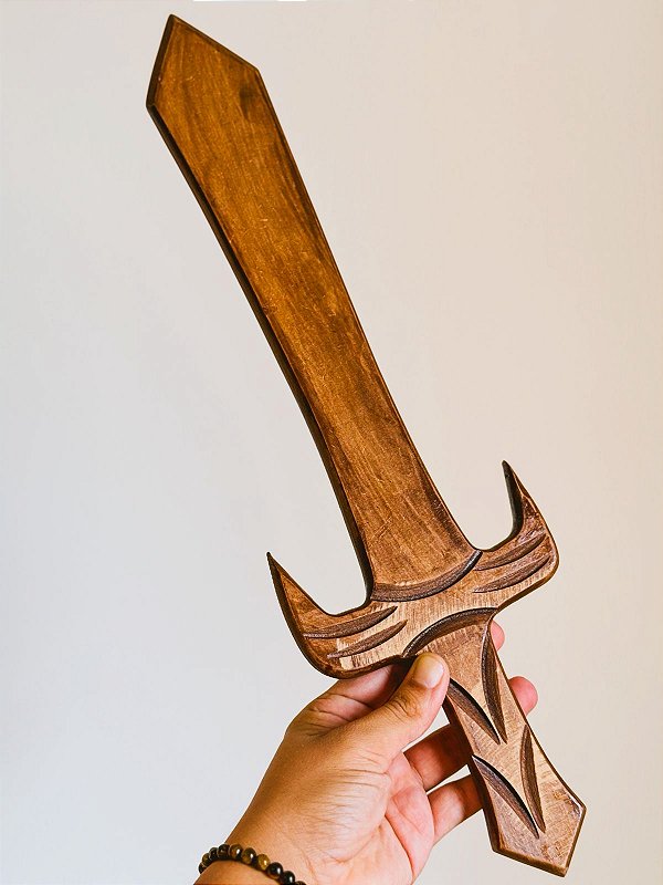 Espada em madeira