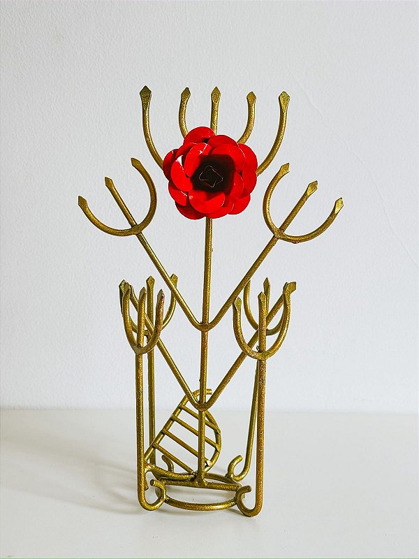 Ferradura para assentamento 7 tridente dourado