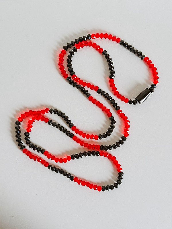 Guia de cristal Vermelho e Preto