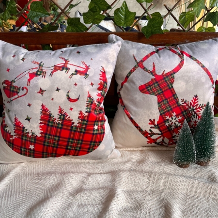 Capa para almofada "Natalina " estampada de veludo ( 45x45 ) KIT 36