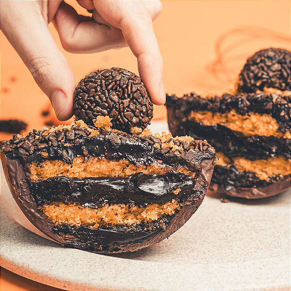 Ovo de Cenoura com Brigadeiro