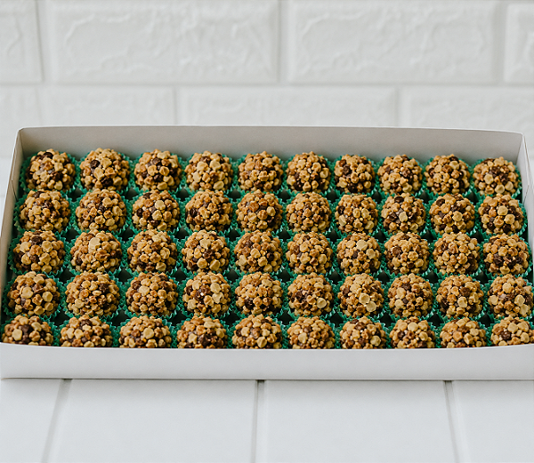 Caixa de 50 Brigadeiros Crocantes