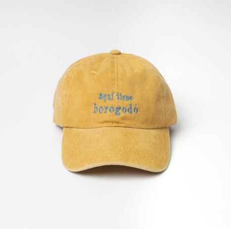 Boné Aqui tiene borogodó