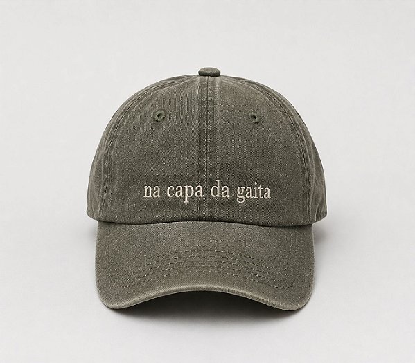 Boné Na Capa da Gaita
